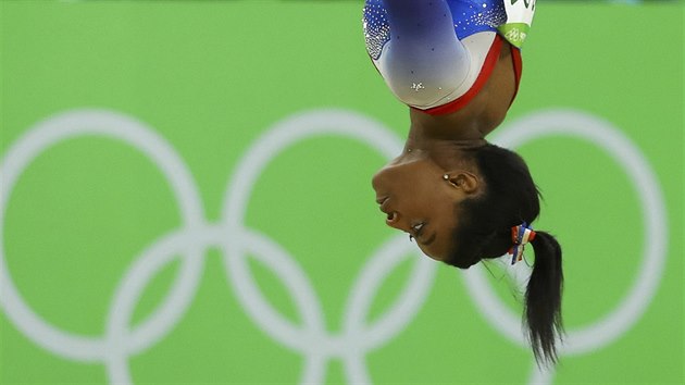 Americk� gymnastka Simone Bilesov� v prostn� na olympi�d� v Riu de Janeiru