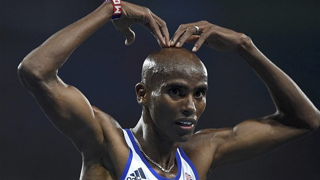 Britsk vytrvalec Mohamed Farah zskal tet olympijsk zlato. Obhjil...