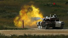 Ázerbájdánský tank T-72 na Mezinárodních armádních hrách nedaleko Moskvy (2....