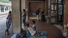 Italské Como se potýká se stovkami uprchlík, kteí chtjí pekroit hranice se...