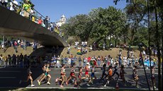 Olympijský maraton en se bel i centrem brazilského Ria. (14. srpna 2016)