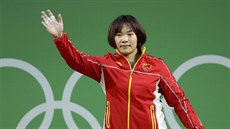 Siang Jen-mej z Číny vyhrála zlatou olympijskou medaili v kategorii vzpěraček...