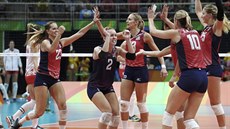 Volejbalistky Srbska se radují z postupu do finále olympijského turnaje.