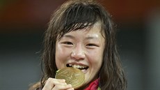 Japonská zápasnice Eri Tosakaová s olympijským zlatem z Ria.