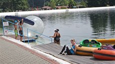 Také na koupaliti v Ostrav-Porub se potýkají s nízkou návtvností.