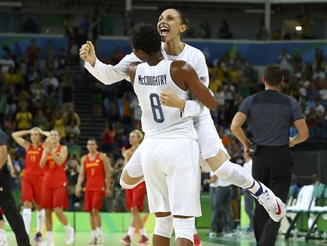 Radost amerických basketbalistek z olympijského zlata.