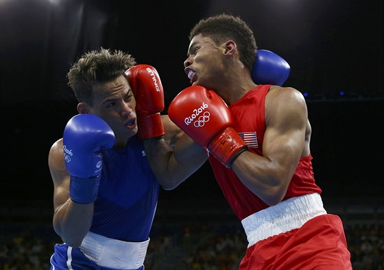 Kubánský boxer Robeisy Ramírez (vlevo) obhájil zlato z Londýna. Ve finále v Riu...