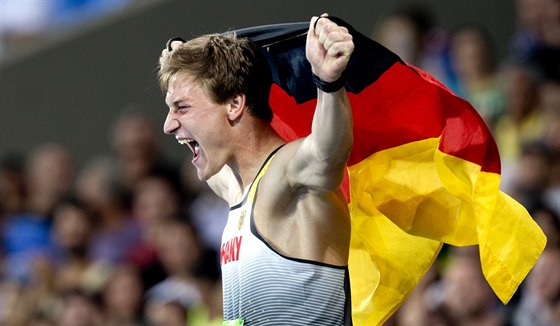 Olympijským šampionem v oštěpu se stal německý atlet Thomas Röhler. (21. srpna...