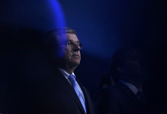 éf MOV Thomas Bach 