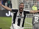 Útoník Gonzalo Higuaín se v dresu Juventusu uvedl vítznou trefou v zápase...