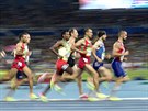 Jakub Holua v ele semifinálového olympijského závodu na 1500 metr.