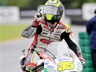 Závod královské tídy MotoGP na brnnské Velké cen vyhrál Brit Cal Crutchlow...