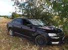 V pondlí ráno policie zasahovala u nehody auta nedaleko obce Zlonice na...