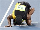 JSEM KRÁL, JSEM NESMRTELNÝ. Usain Bolt slaví triumf ve tafet na 4x100 metr v...