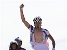 Francouzský cyklista Alexander Geniez z týmu FDJ slaví vítzství ve tetí etap...