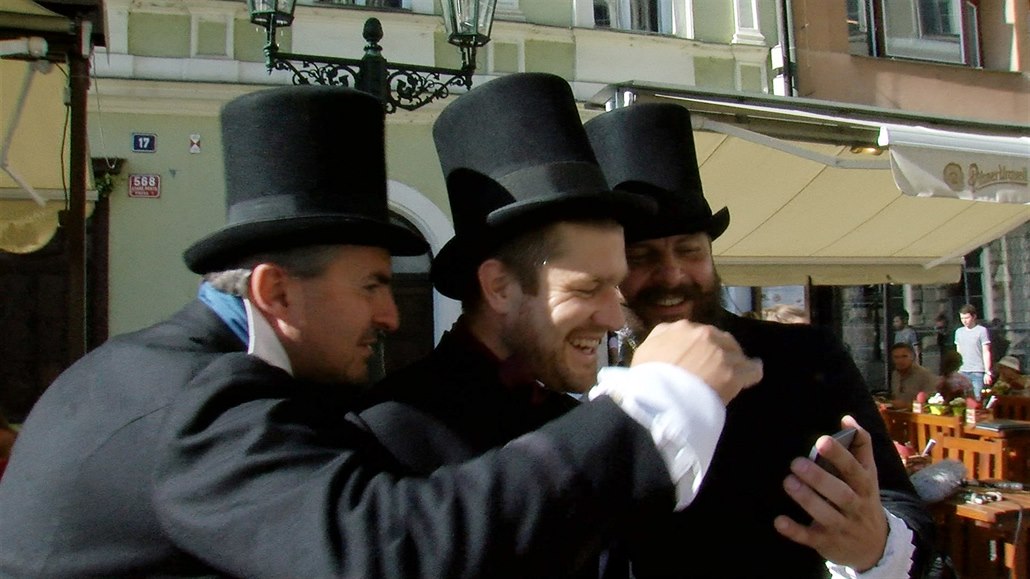 �lenové skupiny Ztohoven