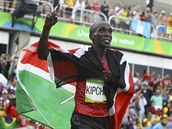Vtz olympijskho maratonu Eliud Kipchoge z Kei.