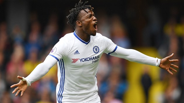 Michy Batshuayi nastoupil do duelu mezi Chelsea a Watfordem jako nhradnk a v 80. minut vyrovnal na 1:1.