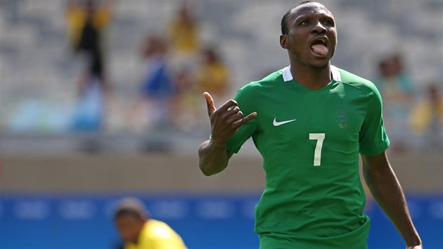 Nigerijsk fotbalista Umar Aminu v zpase fotbalovho turnaje o tet msto...