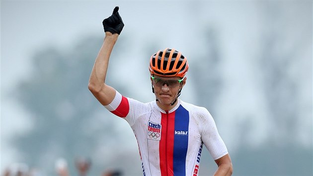 Český cyklista Jaroslav Kulhavý v cíli olympijského závodu horských kol v brazilském Riu. (21. srpna 2016)