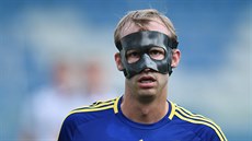 Jihlavský zálo�ník Luká� Vaculík v ochranné masce.