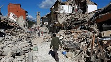 Pescara del Tronto se vyrovnává s následky zemtesení (24. srpna 2016)