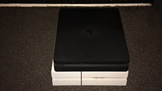 PlayStation 4 Slim