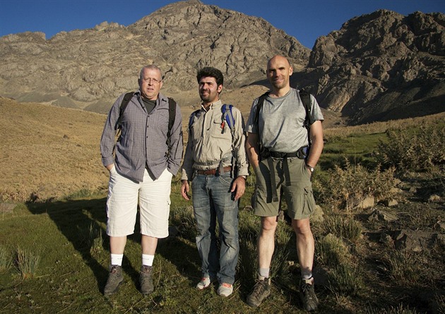 Vání Karla Sýkory (vpravo) je horolezectví. Ped nástupem do práce v Irbílu se...