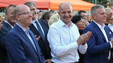 Premiér Bohuslav Sobotka a lídr plzeské kandidátky SSD Josef Bernard pi...