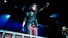 Z dokumentu Alice Cooper