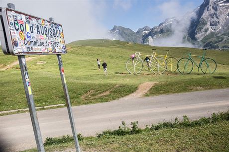 Mýtický pyrenejský vrchol Col de l´Aubisque leí ve výce 1710 metr. U v roce...