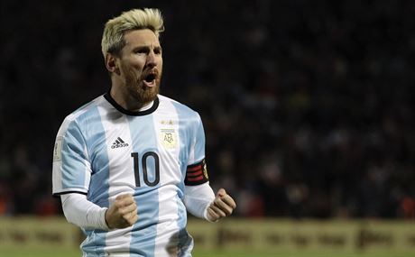 Lionel Messi slaví gól v argentinské reprezentaci.