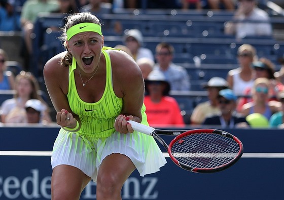 eská tenistka Petra Kvitová se raduje z postupu do osmifinále US Open.