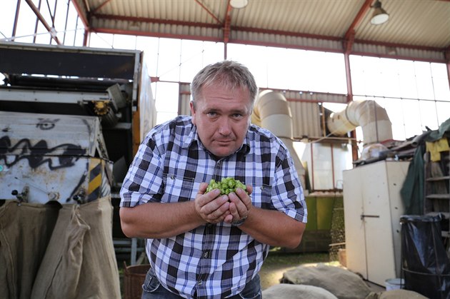 editel Zemdlského drustva Podlesí Roov Josef Fric mladí.