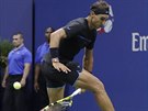 panlský tenista Rafael Nadal pedvedl bhem 3. kola US Open efektní úder mezi...