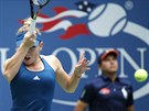 Rumunská tenistka Simona Halepová v utkání tetího kola US Open proti Timee...