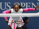 Amerianka Serena Williamsová bhem utkání tetího kola US Open proti védce...