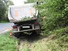 Kamion havaroval mezi obcemi Zubice a Kaplice - nádraí.