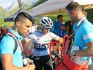 Chris Froome uhrál v královské etap s Nairem Quintanou remízu.