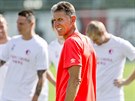 Kou Jaroslav ilhavý na tréninku fotbalist praské Slavie.