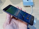 Smartphone Huawei nova na veletrhu IFA v Berlín