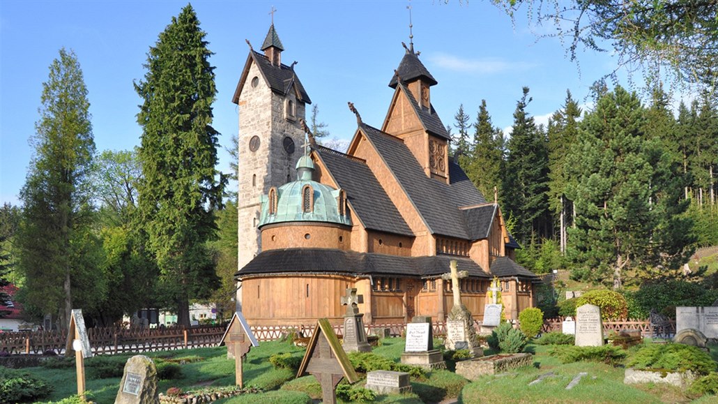 Dřevěný kostel Wang je hlavní atrakcí krkonošského střediska Karpacz.