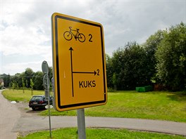 Zpomalit musej cyklist tak v Brod nad Labem, kde cyklostezku z Kuksu std...