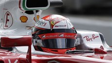 Fin Kimi Räikkönen ve voze Ferrari bhem kvalifikace na italskou velkou cenu.