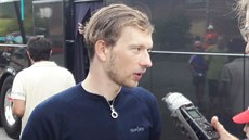 Leopold König při rozhovoru po třinácté etapě na španělské Vueltě.