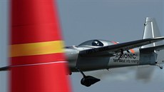 Rakouský letecký akrobat Hannes Arch