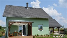 Mladá rodina bydlela roky v panelovém byt� na sídli�ti v Mladé Boleslavi a po...