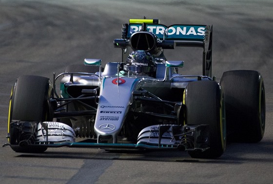 Nico Rosberg pi prvním tréninku na Velkou cenu Singapuru.