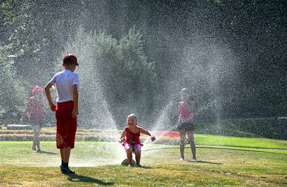 Poátkem týdne teploty jet pesáhnou 30 °C.