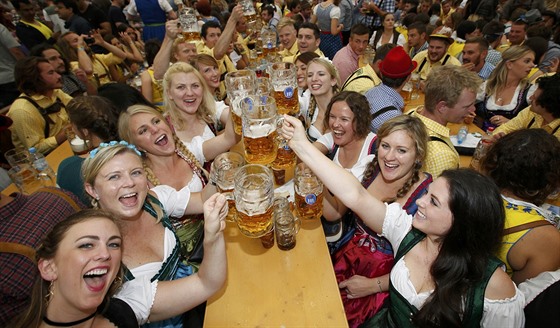 Ilustraní foto - tradiní mnichovský Oktoberfest